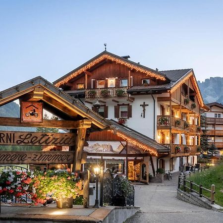 Garni Letizia Bed and Breakfast Campitello di Fassa Eksteriør billede