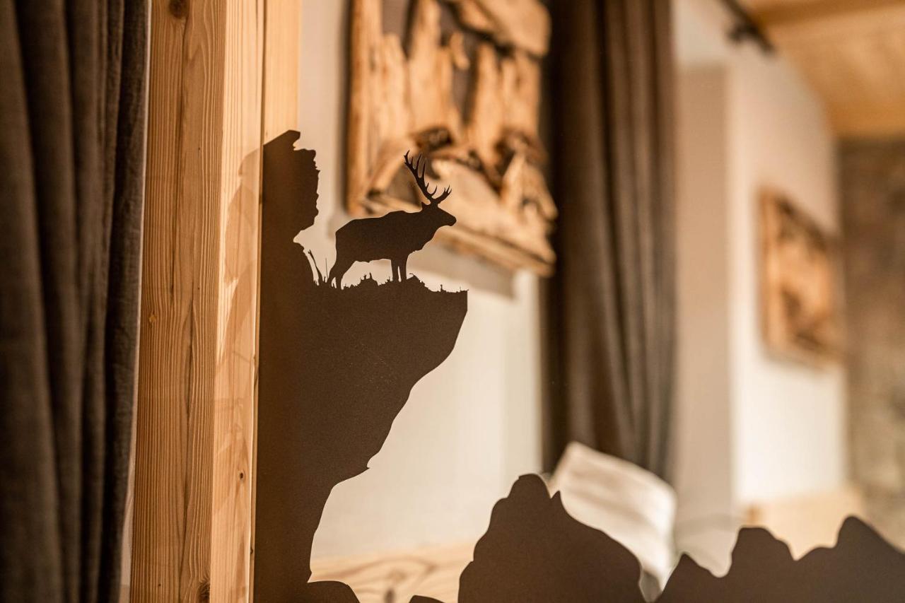 Garni Letizia Bed and Breakfast Campitello di Fassa Eksteriør billede
