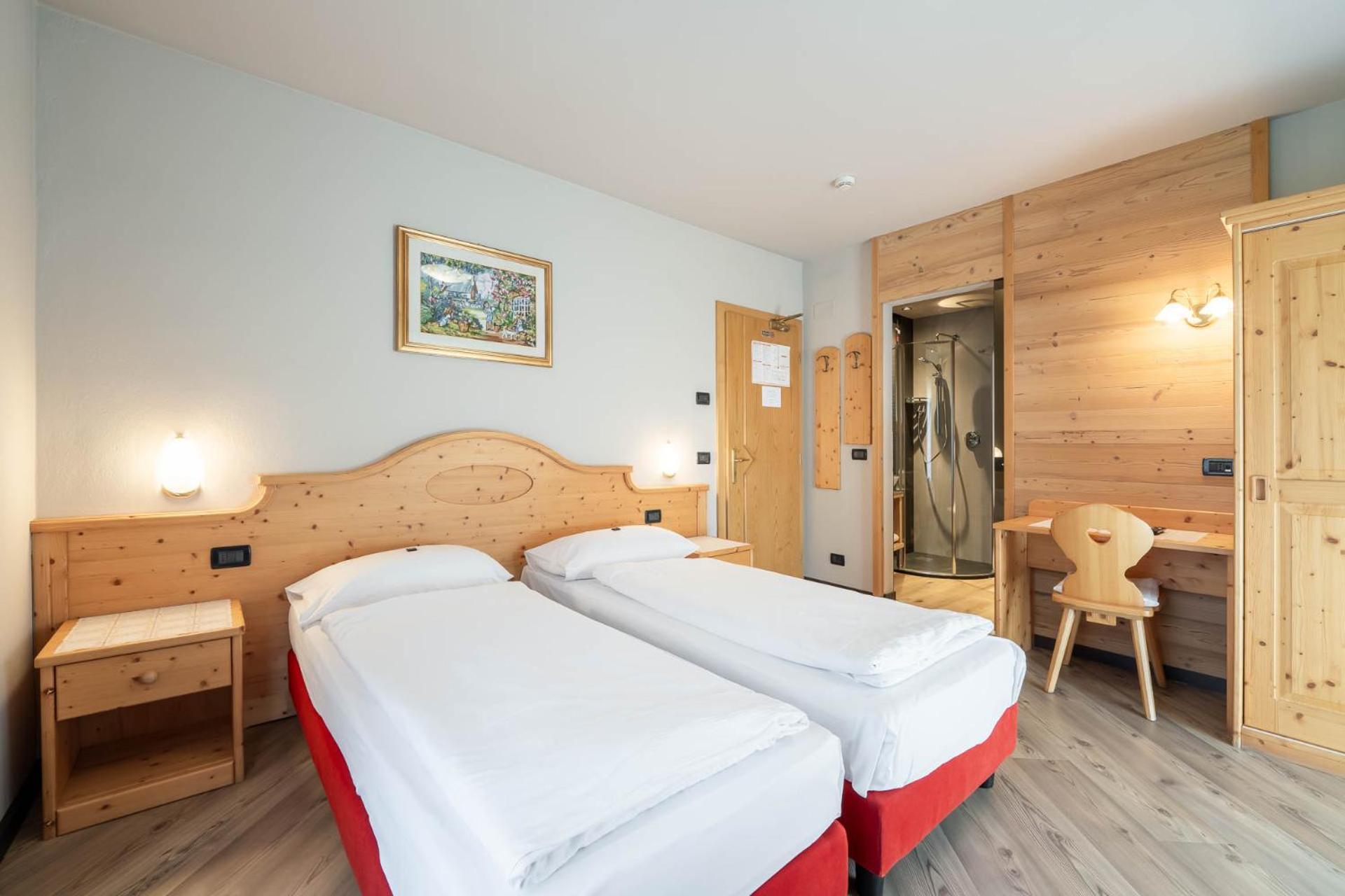 Garni Letizia Bed and Breakfast Campitello di Fassa Eksteriør billede