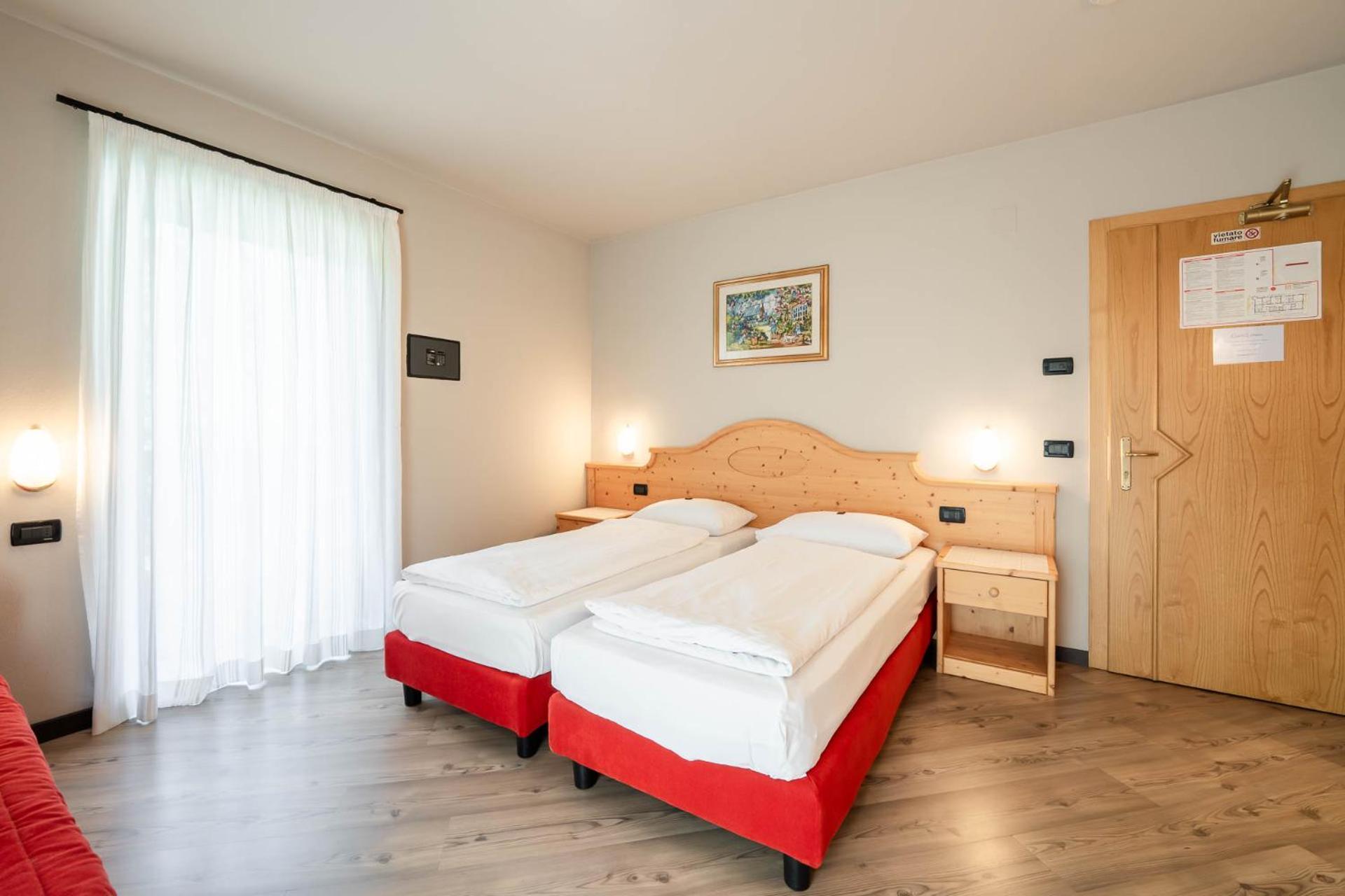 Garni Letizia Bed and Breakfast Campitello di Fassa Eksteriør billede